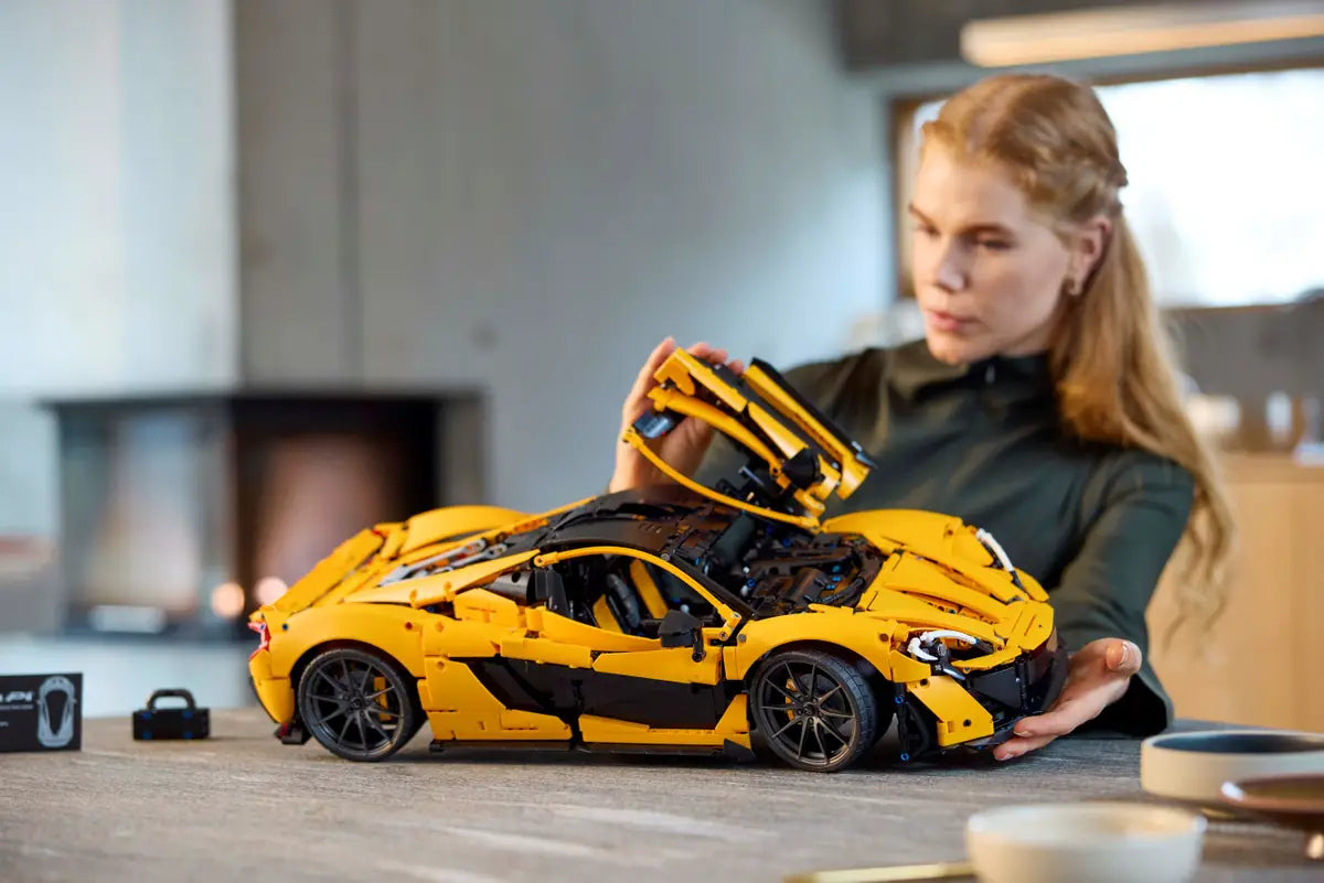 RB McLaren P1  (3877 pcs)